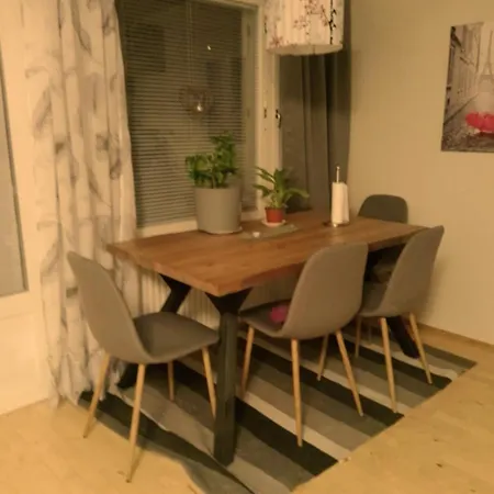 아파트 Near The Arctic Circle *